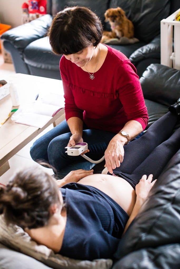 wat doet een vroedvrouw